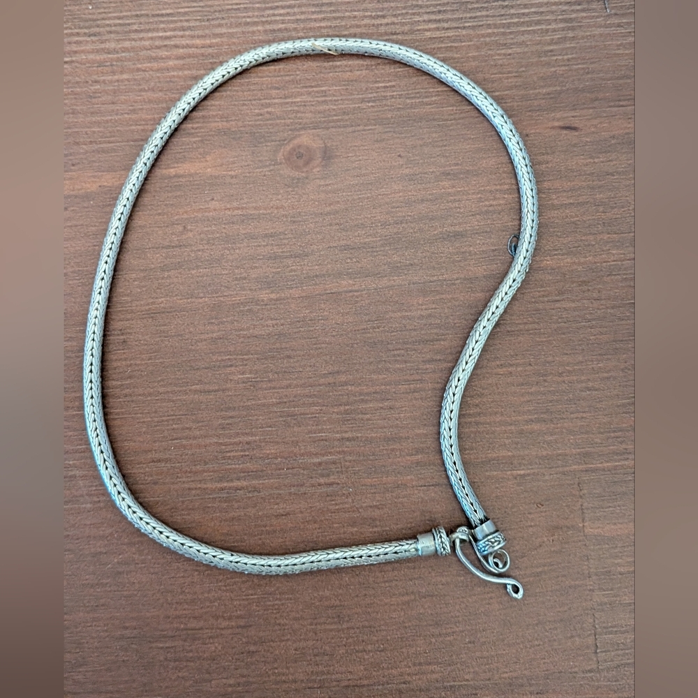 Elegant Silver Chain Necklace